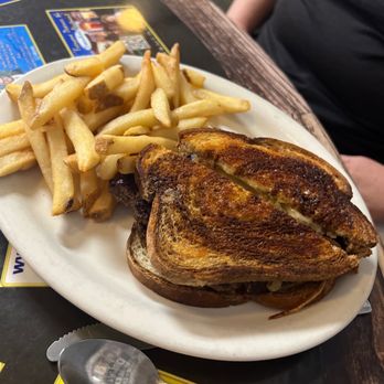 Neighborhood Cafe - Patty Melt - American Near Me - Lee's Summit, Missouri