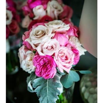 Soleil Flowers Designs - Maids boquet - Florists Near Me Soleil Flowers Designs - Maids boquet - Florists Near Me