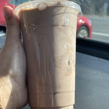 Blendabowl - Chocolate Banana Smoothie - Juice Bars & Smoothies Near Me - Pasadena, Maryland