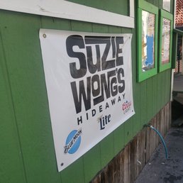 Exterior outside entrance of Suzie Wong's Hideaway - Can't find it. Need help. - Honolulu, Hawaii Exterior outside entrance of Suzie Wong's Hideaway - Can't find it. Need help. - Honolulu, Hawaii