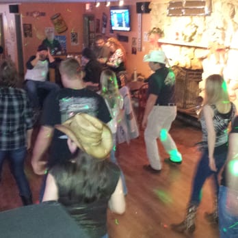 Cuda's Bar & Grill - Gastropubs Near Me - Antioch, Illinois