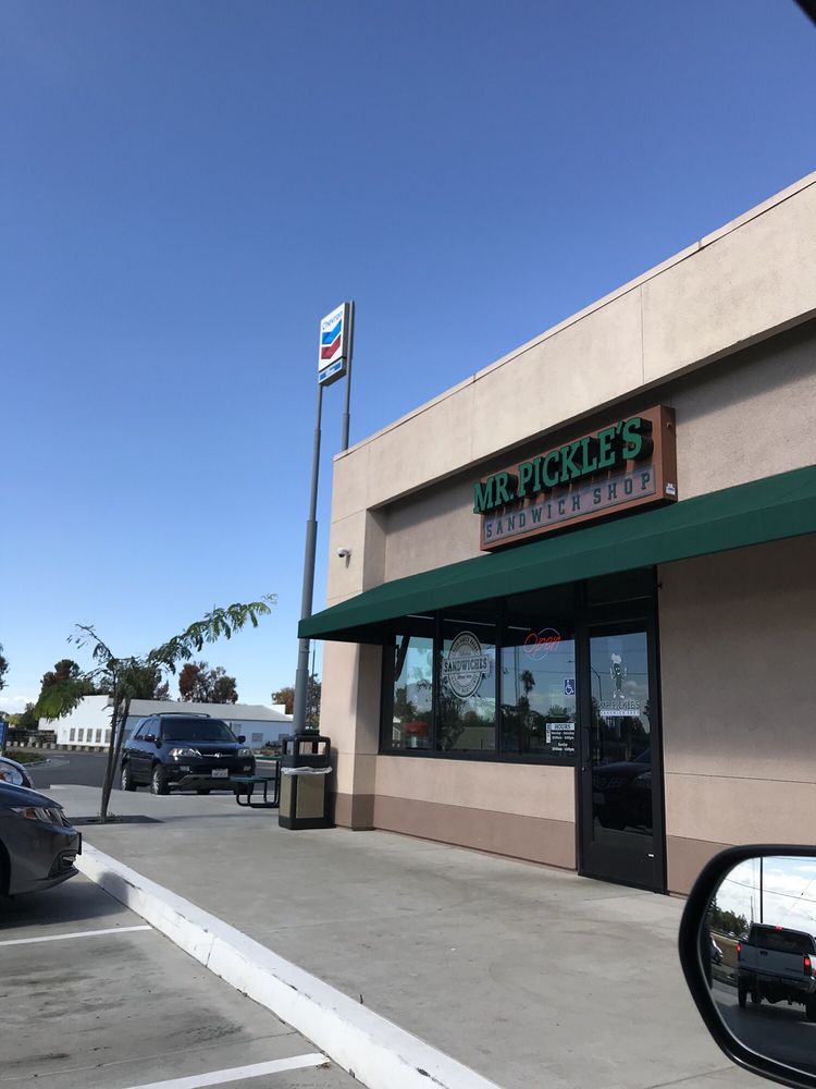 CHEVRON Updated September 2024 10 Photos & 19 Reviews 955