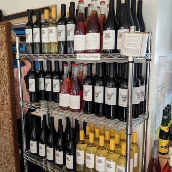 Doe Bay Wine Company - Wine Tasting Room Near Me - Eastsound, Washington