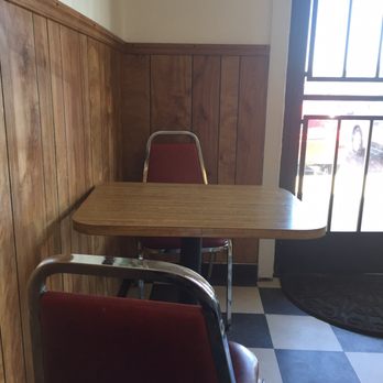 Ming Ho Kitchen - Inside the restaurant - Chinese Near Me - Fresno, California