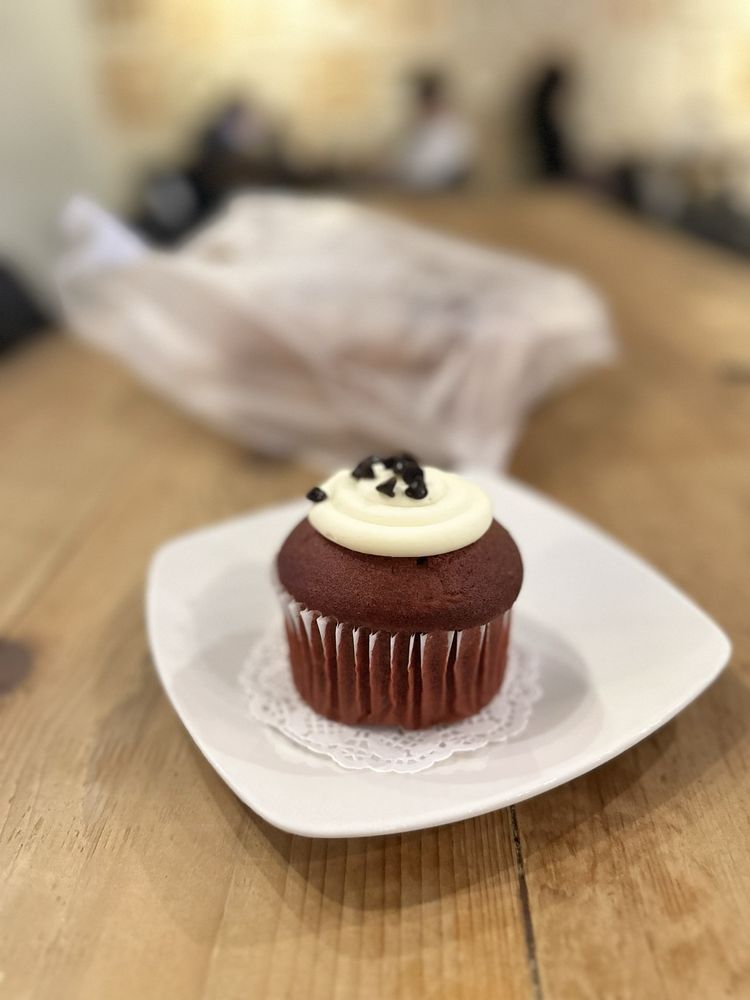 Ari Bakery Cafe Image
