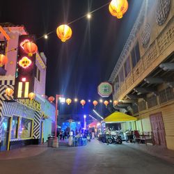 DS Night Market