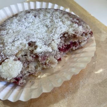Pillow Talk Cafe Pasadena - Raspberry lemon muffin top - Coffee & Tea Near Me - Pasadena, California