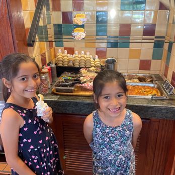 Sizzler - Happy WestCovina Sizzler guests - Steakhouses Near Me - West Covina, California Sizzler - Happy WestCovina Sizzler guests - Steakhouses Near Me - West Covina, California