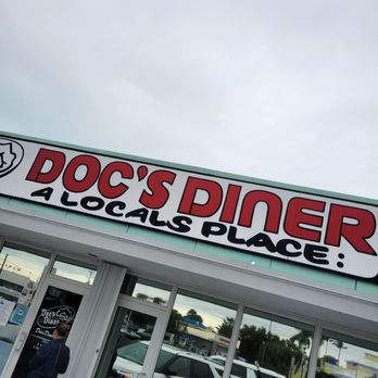Doc's Diner - Seafood Near Me - Key Largo, Florida