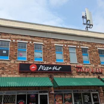 Pizza Hut - Front of shop. Small but they are good for take out! - Pizza Near Me - Milton, Ontario Pizza Hut - Front of shop. Small but they are good for take out! - Pizza Near Me - Milton, Ontario