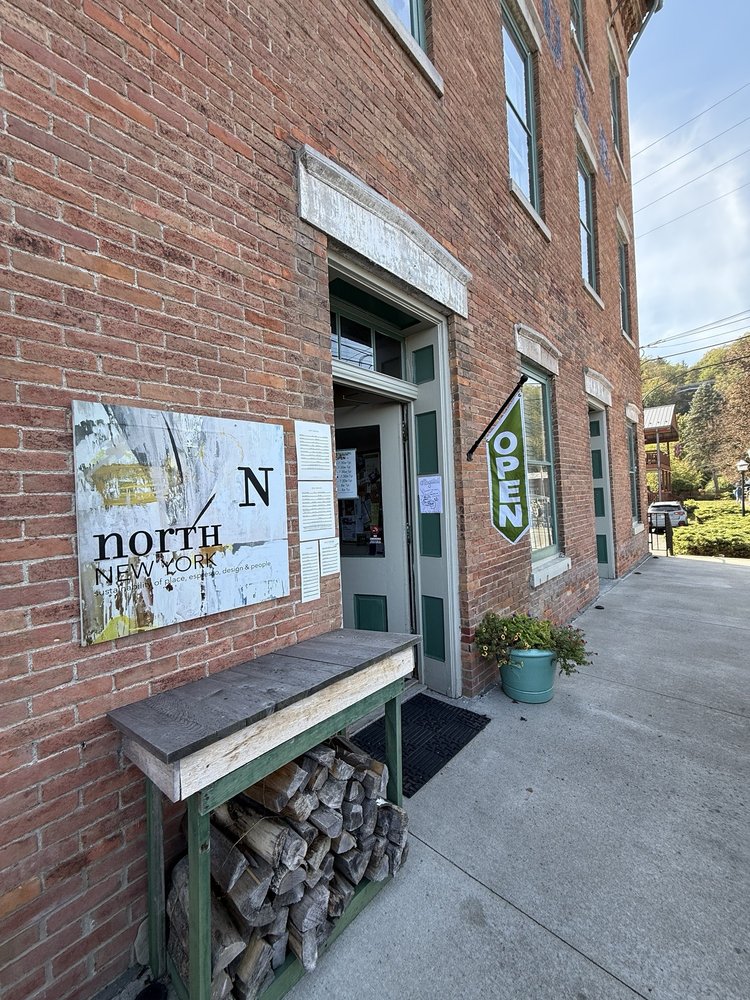 North New York | Montour Market Logo