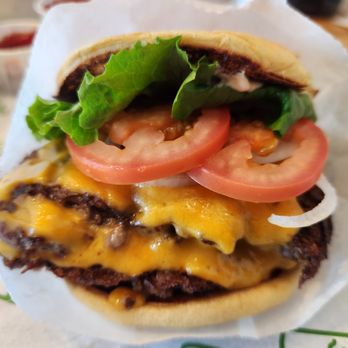 Shake Shack Goodyear - Double Meat (Yum) - Ice Cream & Frozen Yogurt Near Me - Goodyear, Arizona