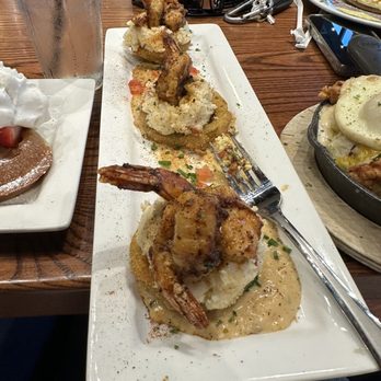 Miss Shirley's Cafe, Inner Harbor - Shrimp and grits with Fried Green Tomatoes - Breakfast & Brunch Near Me - Baltimore, Maryland