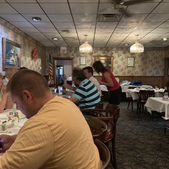 Houston Inn - Big parlor room where they seated our party of 21! - American Near Me - Lebanon, Ohio Houston Inn - Big parlor room where they seated our party of 21! - American Near Me - Lebanon, Ohio