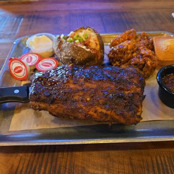 Montana's - Comfort Food Near Me - Collingwood, Ontario Montana's - Comfort Food Near Me - Collingwood, Ontario