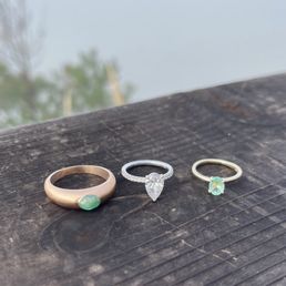 All custom rings made by M&D (Moji).