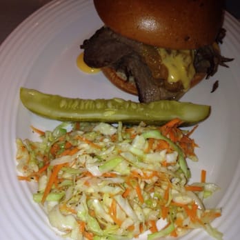 Flo's V8 Cafe - Roast beef sandwich - Cafes Near Me - Anaheim, California
