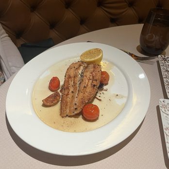 Anthony's Chophouse - Dover Sole was pretty good, notice the oil all over the plate .... - Steakhouses Near Me - Sparks, Nevada