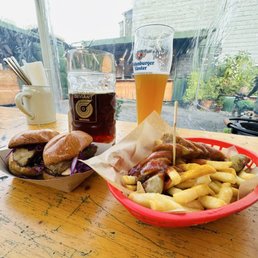 Pork Belly Sliders