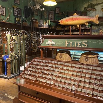 Bass Pro Shops - Outdoor Gear Near Me - Clarksville, Indiana