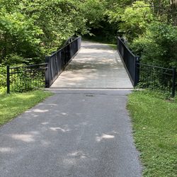 Truman Park - Paved trail