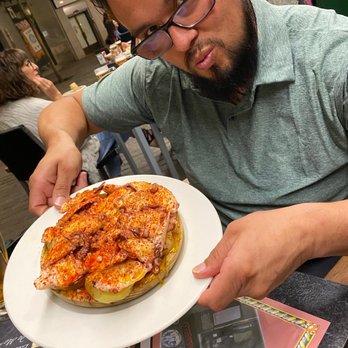 El Madroño - Octopus - Bars Near Me - Madrid, M