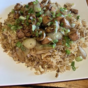 Hughie's - Sautéed chicken rice platter - Vietnamese Near Me - Houston, Texas