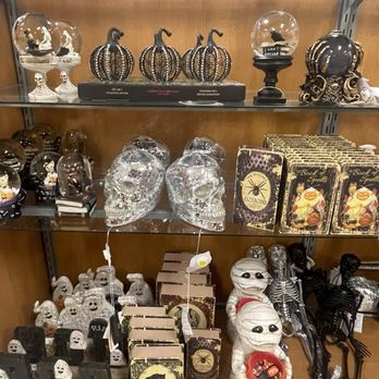 TJ Maxx - Halloween decorating loading - Department Stores Near Me - Temecula, California