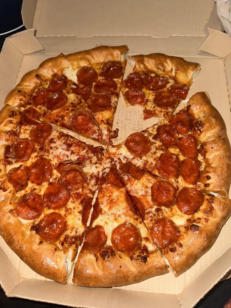 PIZZA HUT - Updated October 2025 - 23 Photos & 62 Reviews - 806 W 17th ...