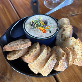 Retreat Gastropub - Salmon Dip - Cocktail Bars Near Me - Saint Louis, Missouri