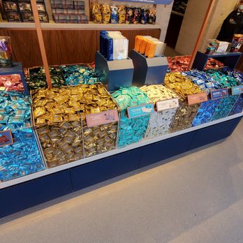 Ghirardelli Chocolate Experience - Chocolatiers & Shops Near Me - San Francisco, California