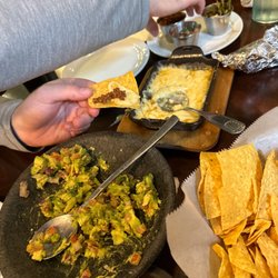 Alebrije Mexican Cuisine - Classic guacamole and queso fundido