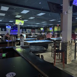 Brewlands Bar and Billiards - Tons of tables