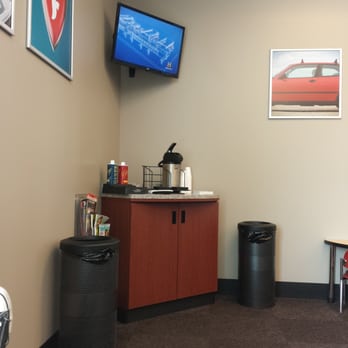 Firestone Complete Auto Care - TV and coffee station - Auto Repair Near Me - Las Vegas, Nevada Firestone Complete Auto Care - TV and coffee station - Auto Repair Near Me - Las Vegas, Nevada