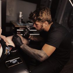 Le Uke Tattoo Studio