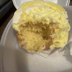 Lemon cupcakes