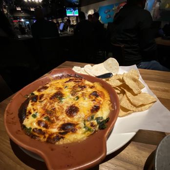 Yard House - New American Near Me - San Jose, California