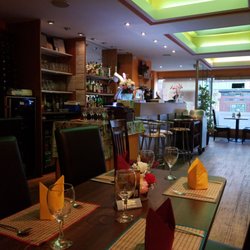 BlueMango - Small bar area.