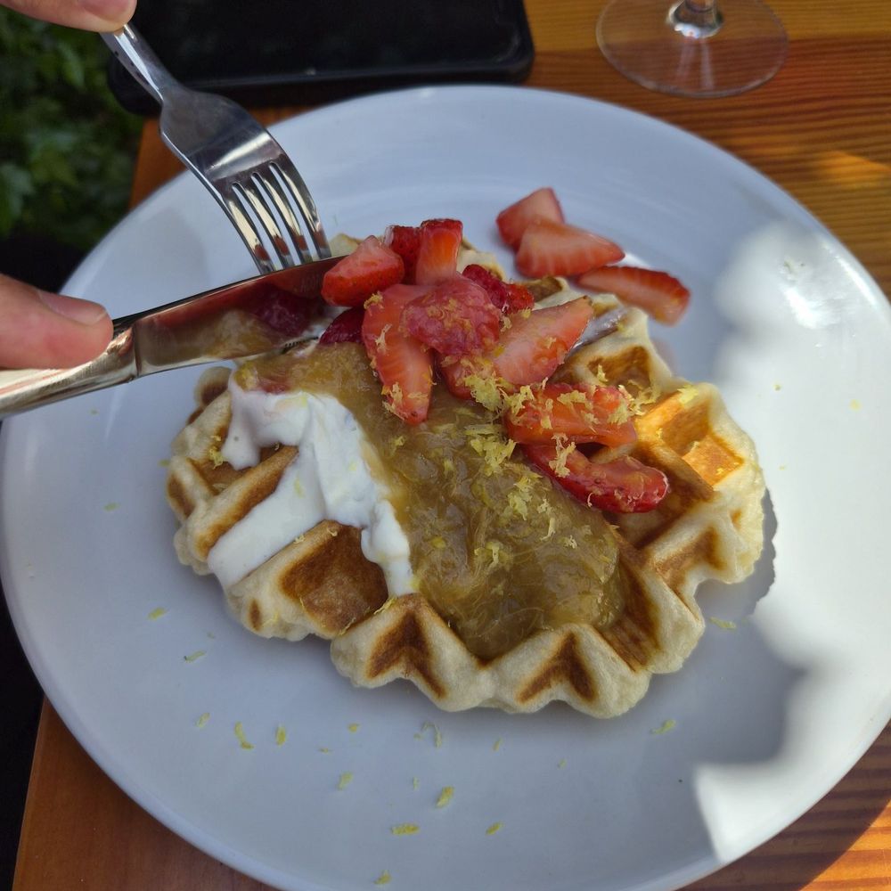Madrona Bar & Grill - Brunch gf waffles - American Near Me - Roche Harbor, Washington
