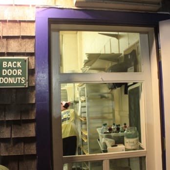 Back Door Donuts - Bakeries Near Me - Oak Bluffs, Massachusetts