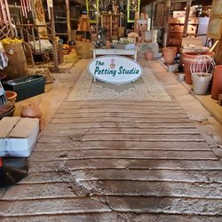 Mum Farm - Inside