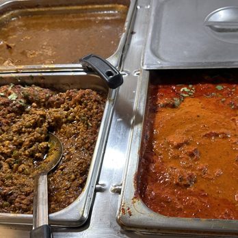 India's Restaurant - Chicken Tikka Masala on the right - Indian Near Me - Los Angeles, California India's Restaurant - Chicken Tikka Masala on the right - Indian Near Me - Los Angeles, California
