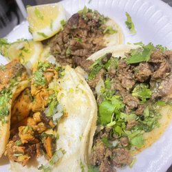 El Toro Market - Amazing Carne Asada very well seasoned and they give you a good portion