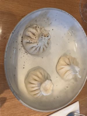 Batoni Khinkali by null