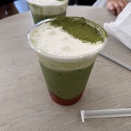 Matcha strawberry einspanner Matcha strawberry einspanner