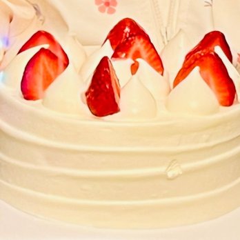 Paris Baguette - Mini Strawberry Soft Cream Cake - Bakeries Near Me - Rockaway, New Jersey Paris Baguette - Mini Strawberry Soft Cream Cake - Bakeries Near Me - Rockaway, New Jersey