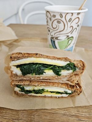 Tucker & Bevvy by null