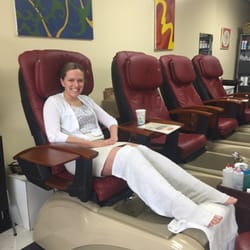 Elegant Day Spa - Spa pedicure.