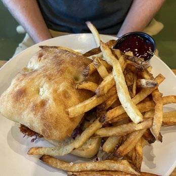 Trappeze Pub - Chicken sandwich with amazing fries - Bars Near Me - Athens, Georgia Trappeze Pub - Chicken sandwich with amazing fries - Bars Near Me - Athens, Georgia