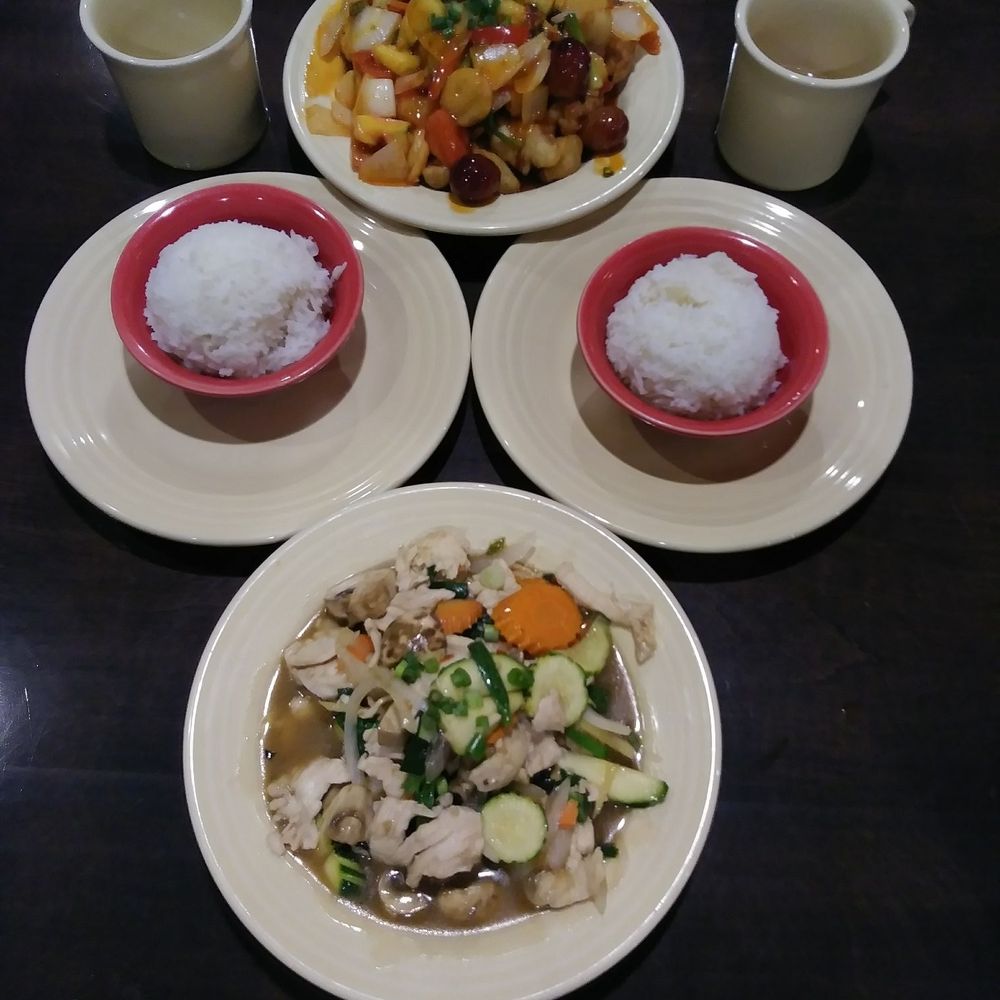 Thai Connection - Thai Near Me - Columbus, Indiana Thai Connection - Thai Near Me - Columbus, Indiana